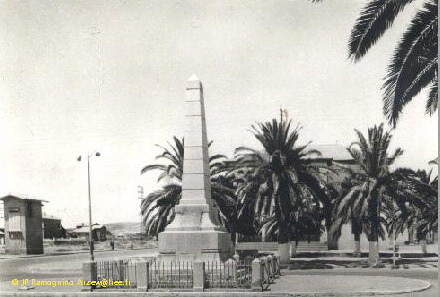 60 Monument aux morts.jpg